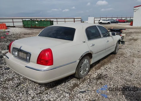 2006 Lincoln Town Car Signature Limited из США, поврежденный, VIN 1LNHM82VX6Y609665